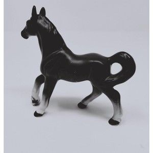 Black Horse Japan Enesco‎ White Stockings Blaze Strip Black Hooves 4.5 High